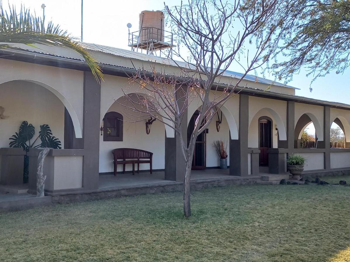 Roidina Safari Lodge Omaruru Exterior photo